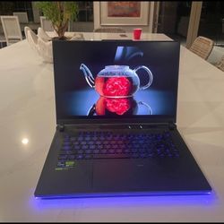 Asus strix g16 Gaming Laptop (4090)