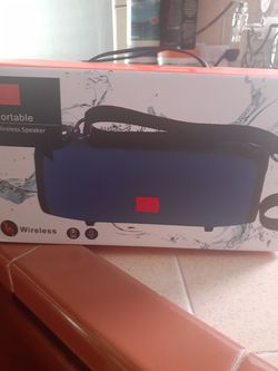 Portable wireless Bluetooth Speaker
