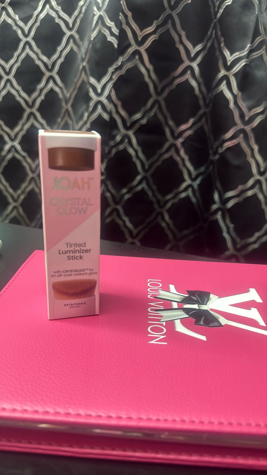 Joah Tinted Luminizer Stick Mocha