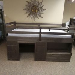 Cabin Bed 