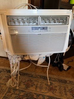 Air conditioner like new