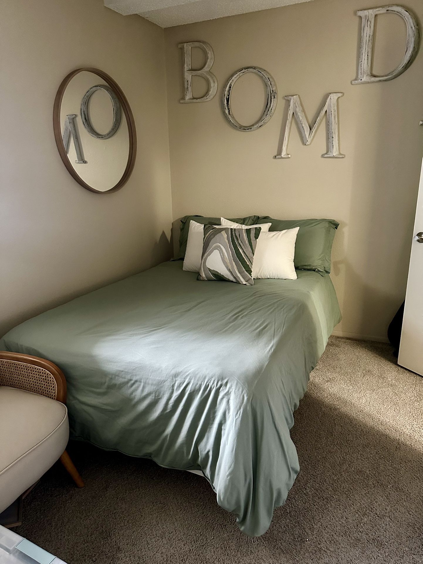 Full-sized Bed Set With Bed Frame - Excellent Condition
