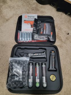 Byrna kit (no gun)