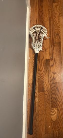CF5  ATTACK lacrosse stick black and white shaft
