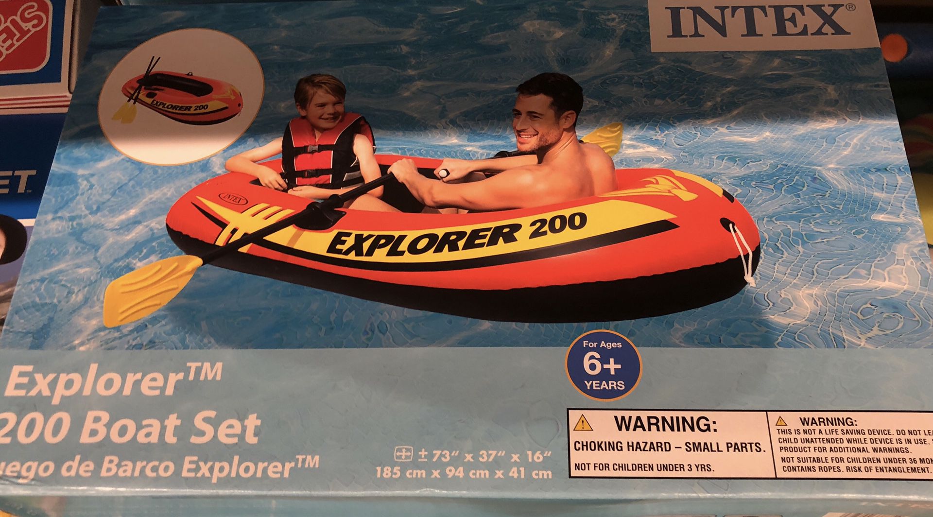 Inflatable boat explorer 200 with pump and 2 oars
