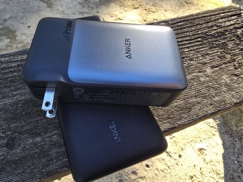 Anker 733 Battery And Series 3 20k Mh Better.