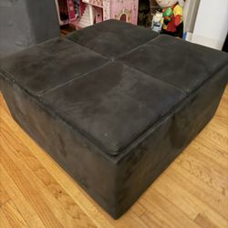 Storage Ottoman With Reversible Table Tiles 
