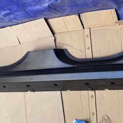 Chevy Silverado GMC Sierra Extended Cab Left Rocker Panel 14to18 Factory Oem New