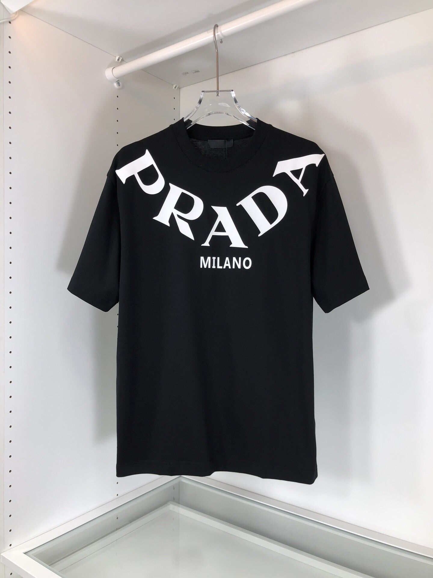 Prada T-shirt New Brand 