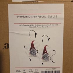 NIB Holiday Kitchen Aprons