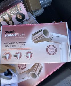 NEE SHARK BLOW DRYER