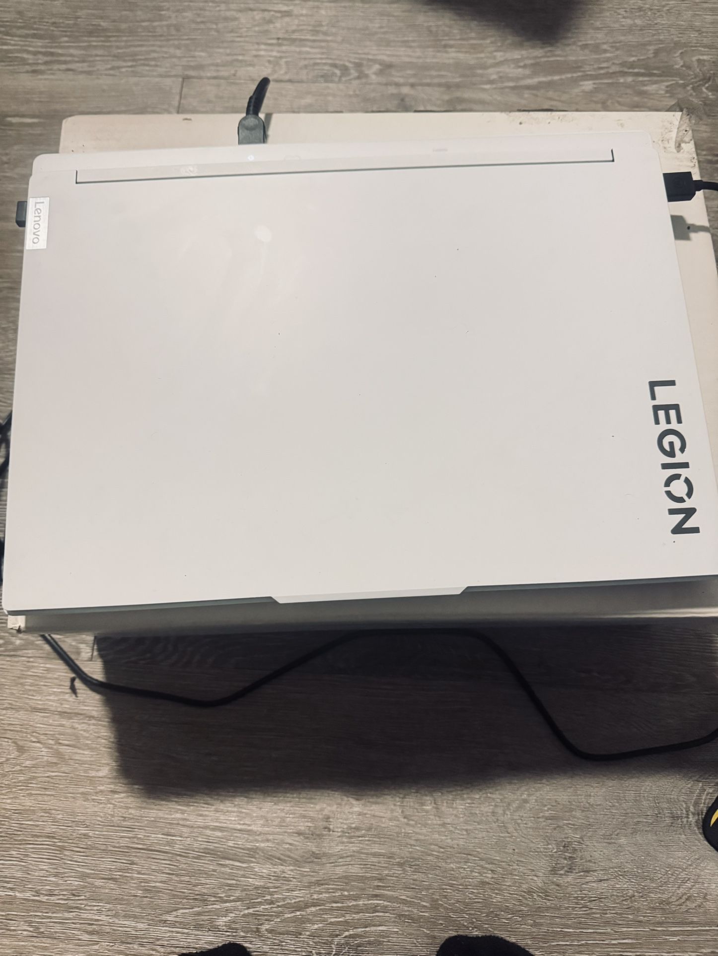 Lenovo Legion 16IRX9 Gaming Laptop