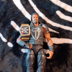 WWE Action Figure - Roman Reigns Elite 38