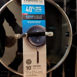 CALPHALON 10 Inch Pan Skillet With Lid. 