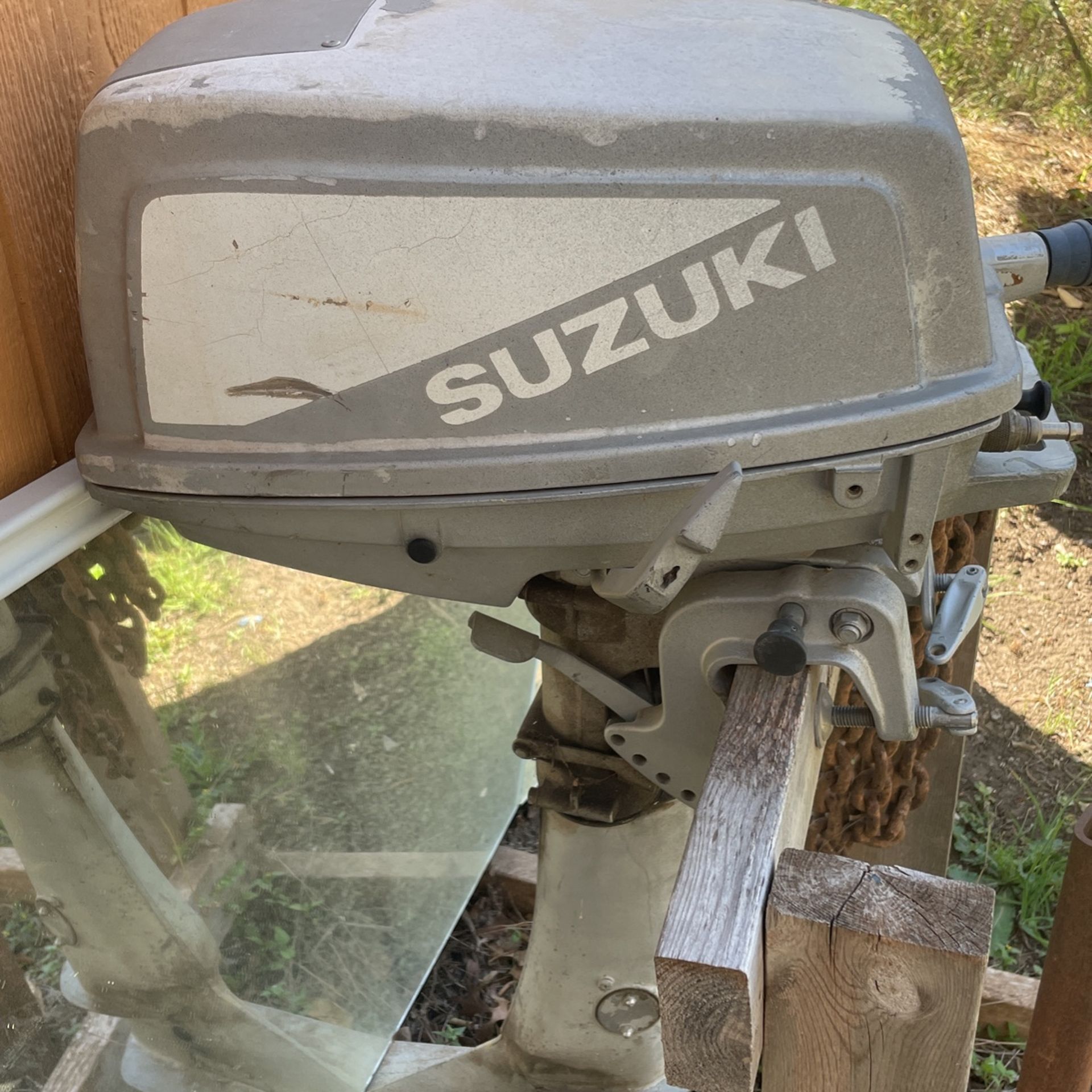 Suzuki Boat Motor
