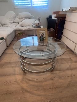 Morden Center Table/coffee table