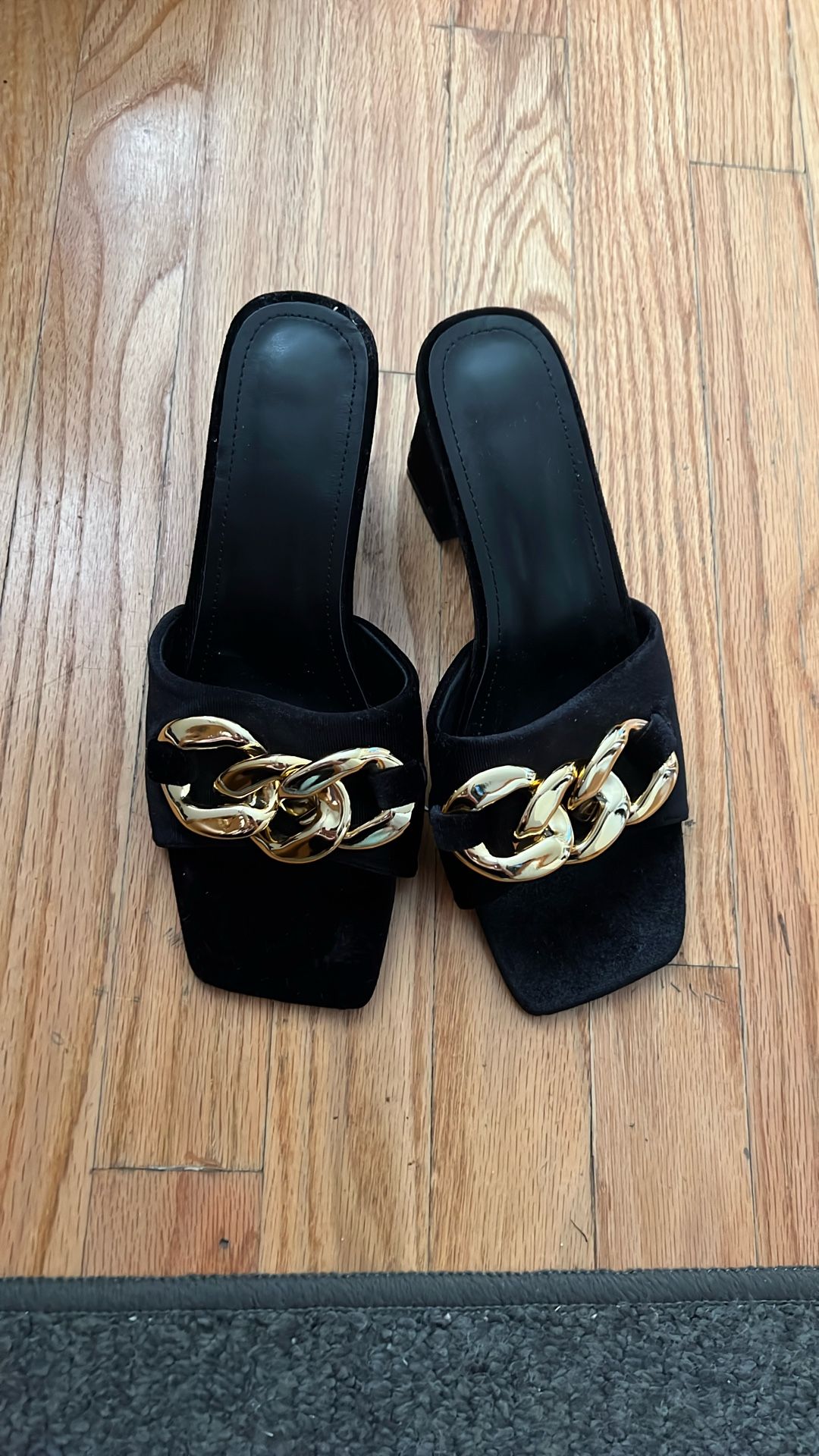 Black Women’s Heels Size 39