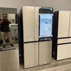 🚨BRAND NEW IN BOX🚨BLACK FRIDAY DEAL🚨 SAMSUNG BESPOKE 4-DOOR FLEX REFRIGERATOR WITH AI FAMILY HUB AND AI VISION INSIDE 💥FINANCING AVAILABLE 💥