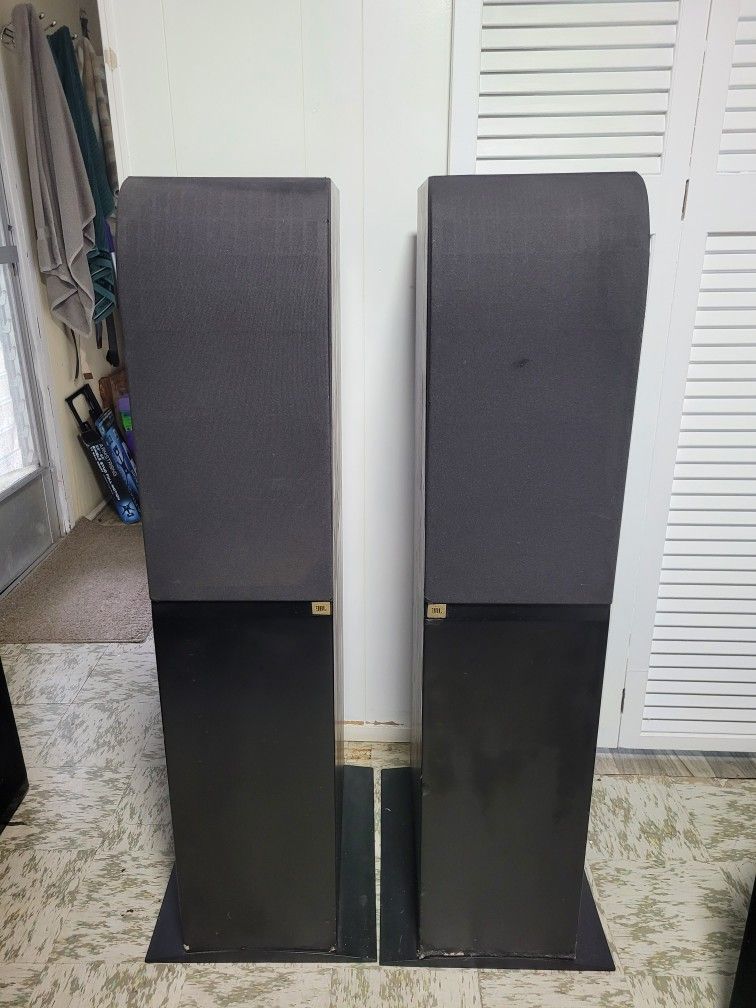 VINTAGE JBL L7 SPEAKERS