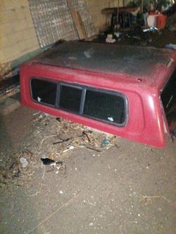 7 Ft Wide I Believe And It's 81 In Long It's For Short Bed Crew Cab All The Windows Are Good Sliders Work