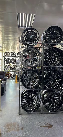 CUSTOM WHEELS SET $10 DOWN