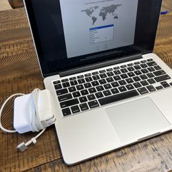 2015 MAC BOOK PRO 500 GB