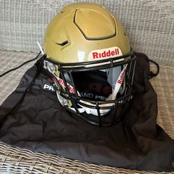Riddell Speed Flex Football Helmet Adult Large Vegas Gold Barely Used for Sale in Sayville, NY - OfferUp Riddell Speed Flex Football Helmet Adult Large Vegas Gold Barely Used for Sale in Sayville, NY - OfferUp