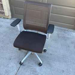 Steelcase THINK CHAIRS- DESK OFFICE GAMING CHAIRS