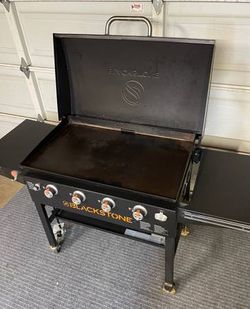 36" BLACKSTONE GRIDDLE COOKING STATION MODEL: 2249 WITH HARD COVER PLANCHA GRANDE DE 36"CON CUBIERTA