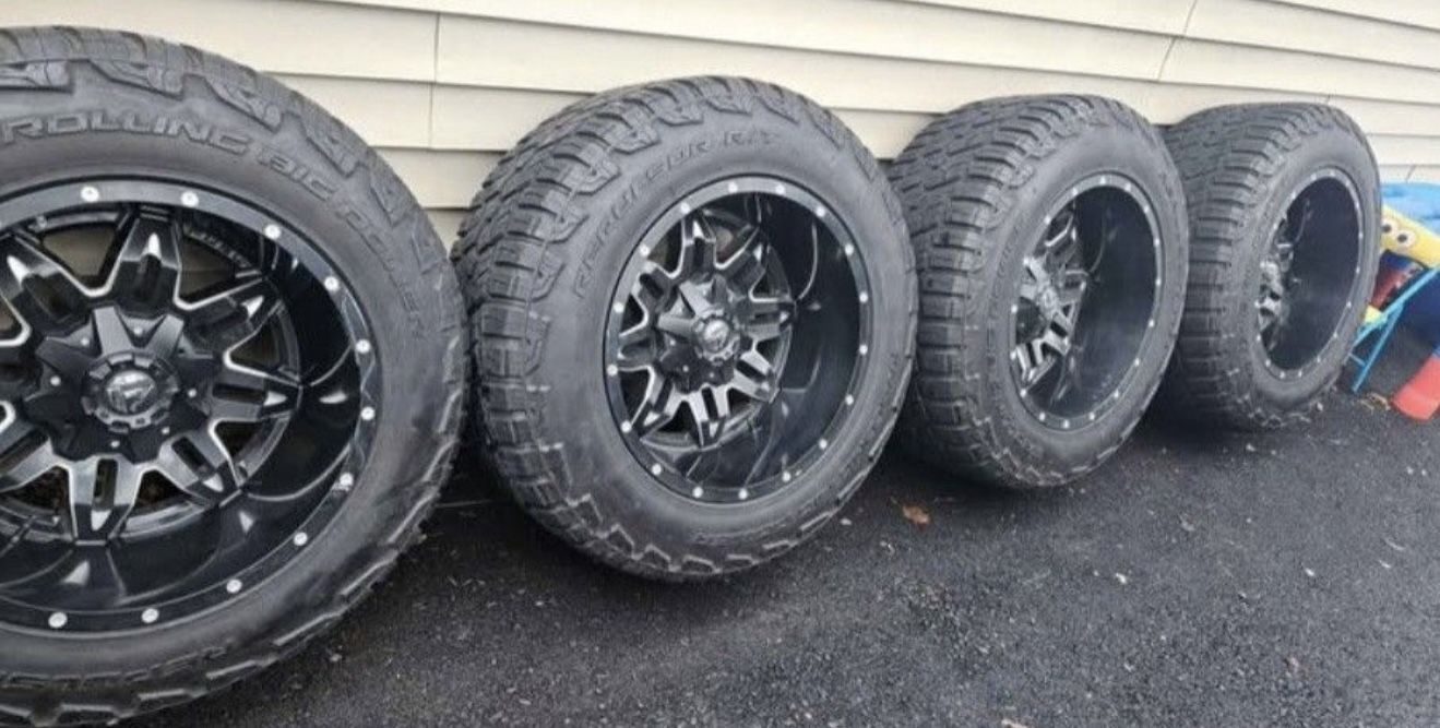 Wheels For Silverado And GMC 2500 And 3500 8x180
