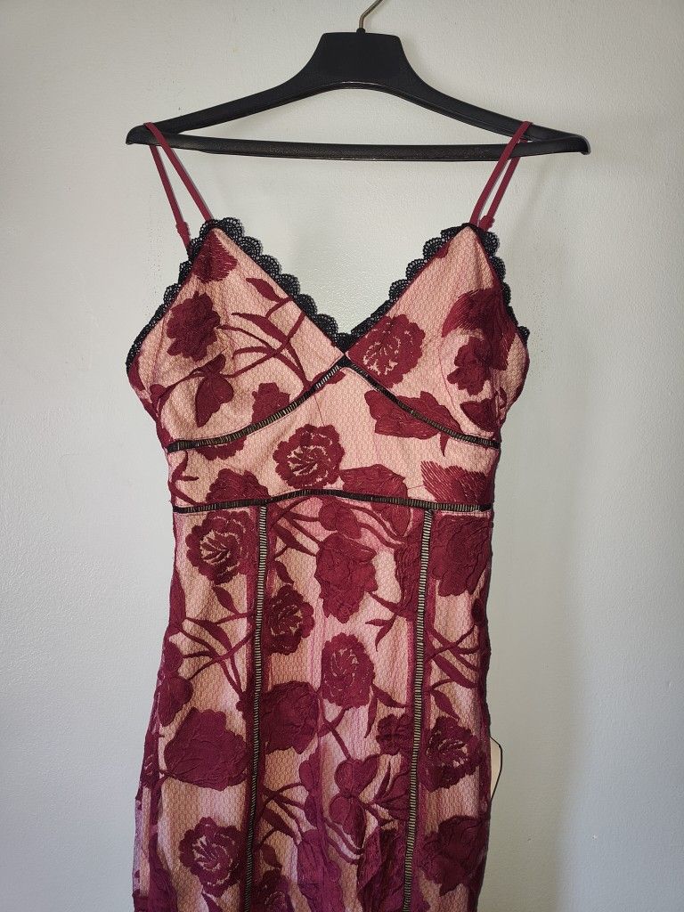 NWT Lulus Alluring Dream Burgundy Floral Mesh Lace Trumpet Midi Dress