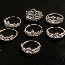 Sparkling Crown 7 Ring Set - Very Beautiful