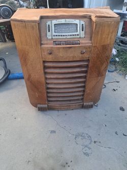 Vintage Console Floor Radio