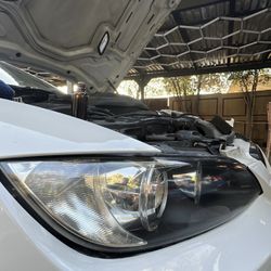 HEADLIGHT RESTORATIONS WITH CERAMIC COATING