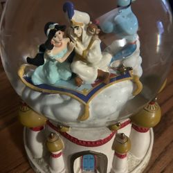 Aladdin Musical Disney Globe