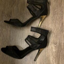 Women high heal shoes size 6