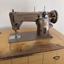 Singer Sewing Machine