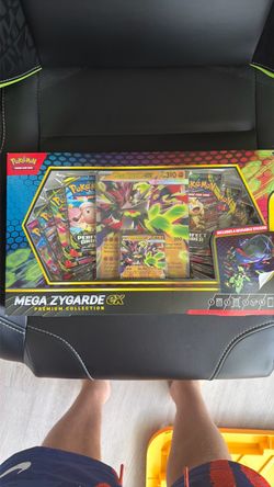 Pokémon Mega Zygarde EX Premium Collection Box