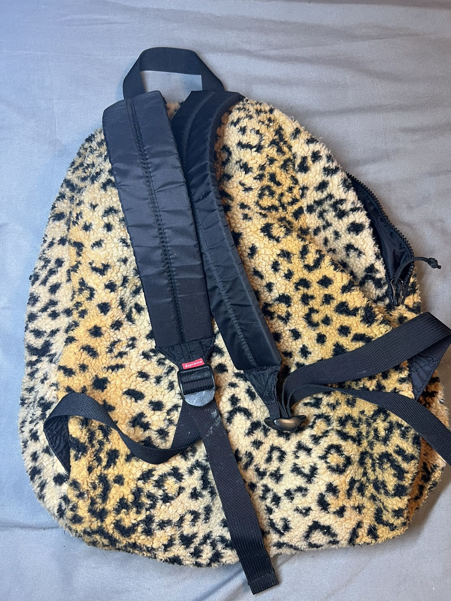 Supreme Fleece Leopard Backpack for Sale in Crawfordsville Supreme Fleece Leopard Backpack for Sale in Crawfordsville