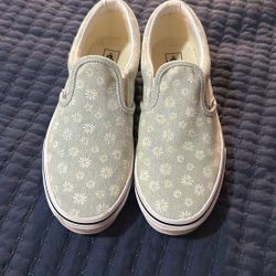 Vans Worn Once 8.5 Women’s - Juniors Big Kid Shoe Size 7
