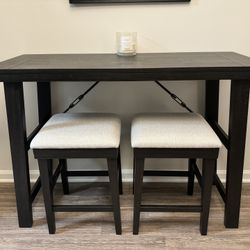 Breakfast Table (Bar Height)
