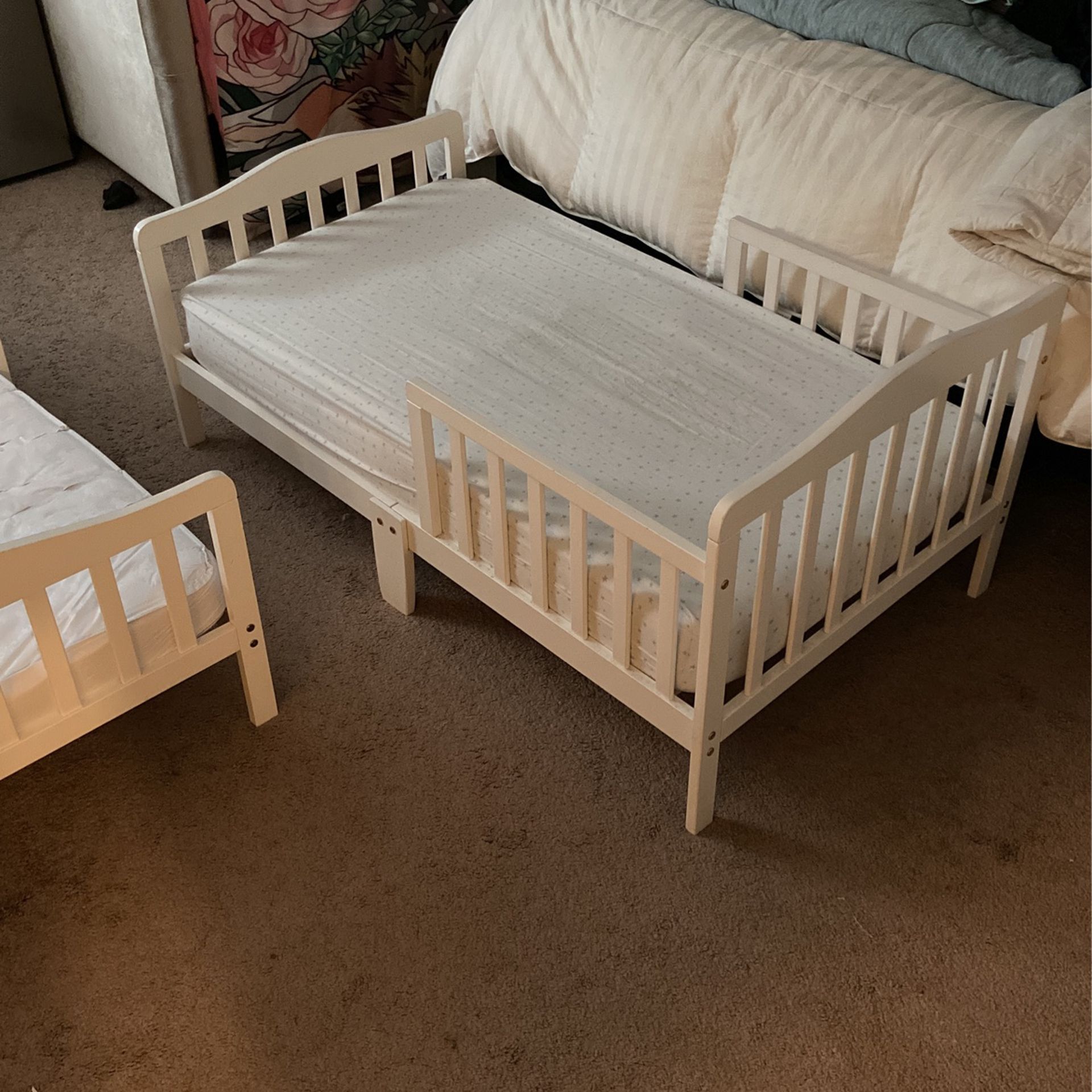 2 White Toddler Beds 
