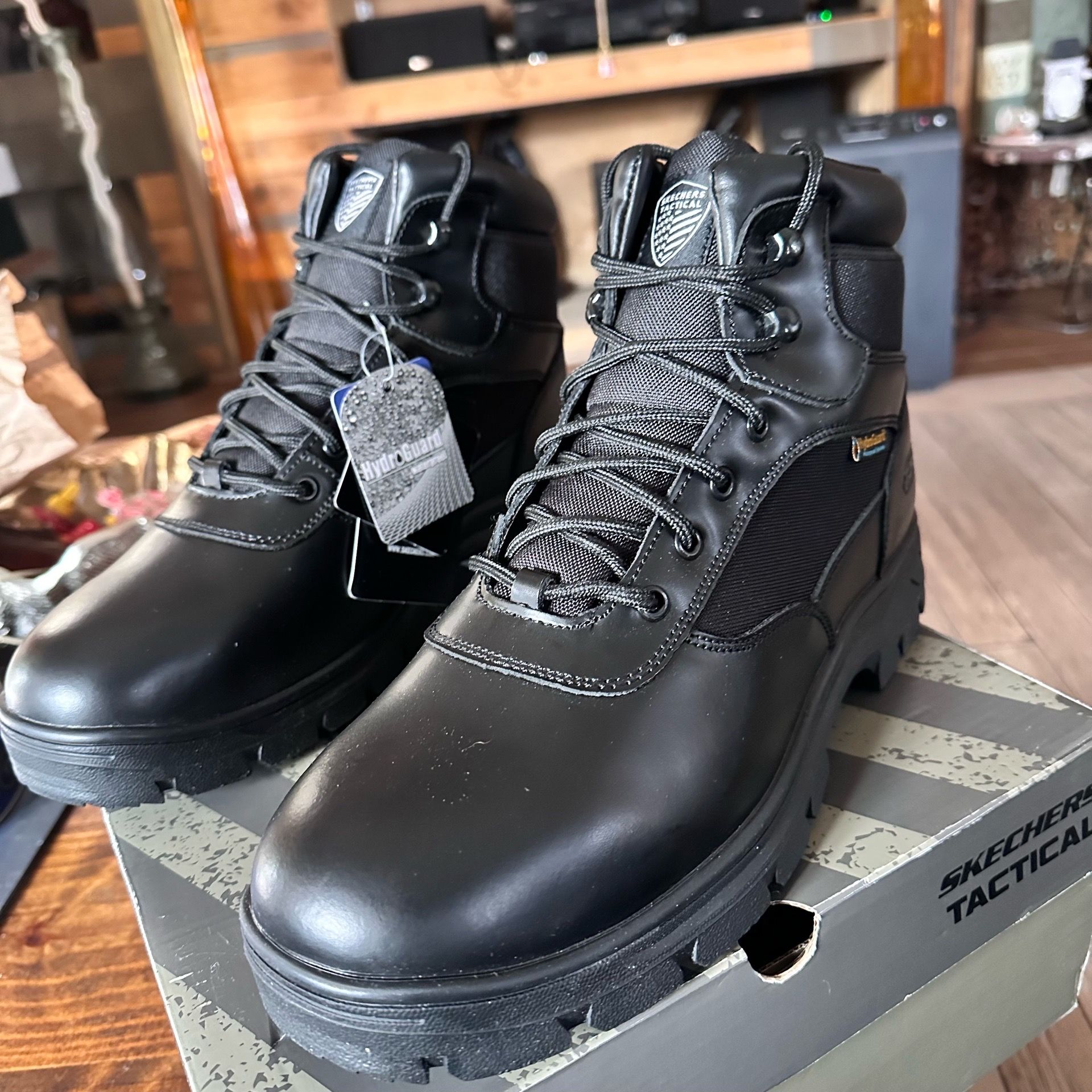 ♥️♥️Band New, Sketchers Work Boots Size 11 1/2♥️♥️
