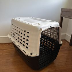 30-50lb Petmate Compass Kennel