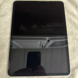 iPad Pro 11" 4th Generation  128 GB