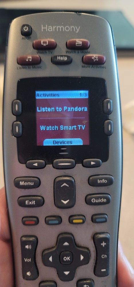 Logitech Harmony 665 Universal Remote