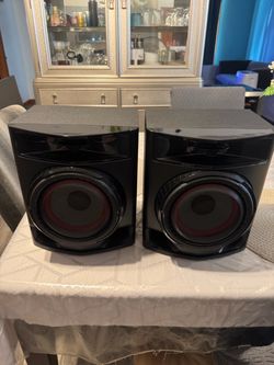 LG CJ45 speakers (Black/Red) – Model CJS45F!new!