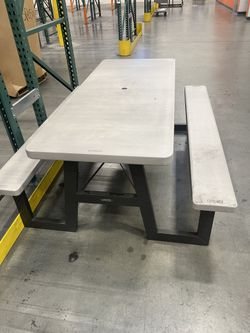 Lifetime Picnic Table