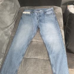 Zara Jeans