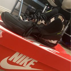 Nike Shoe size 9.5 